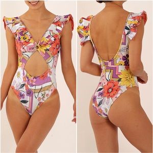 Alcatraz Flower Neri one piece swimsuit ruffled butterfly shoulders Medium